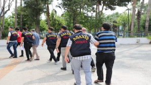 Mersin’de fuhuş operasyonu: 7 gözaltı