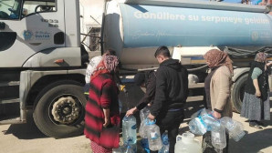 Depremzedelerin temiz su ihtiyacı karşılanıyor